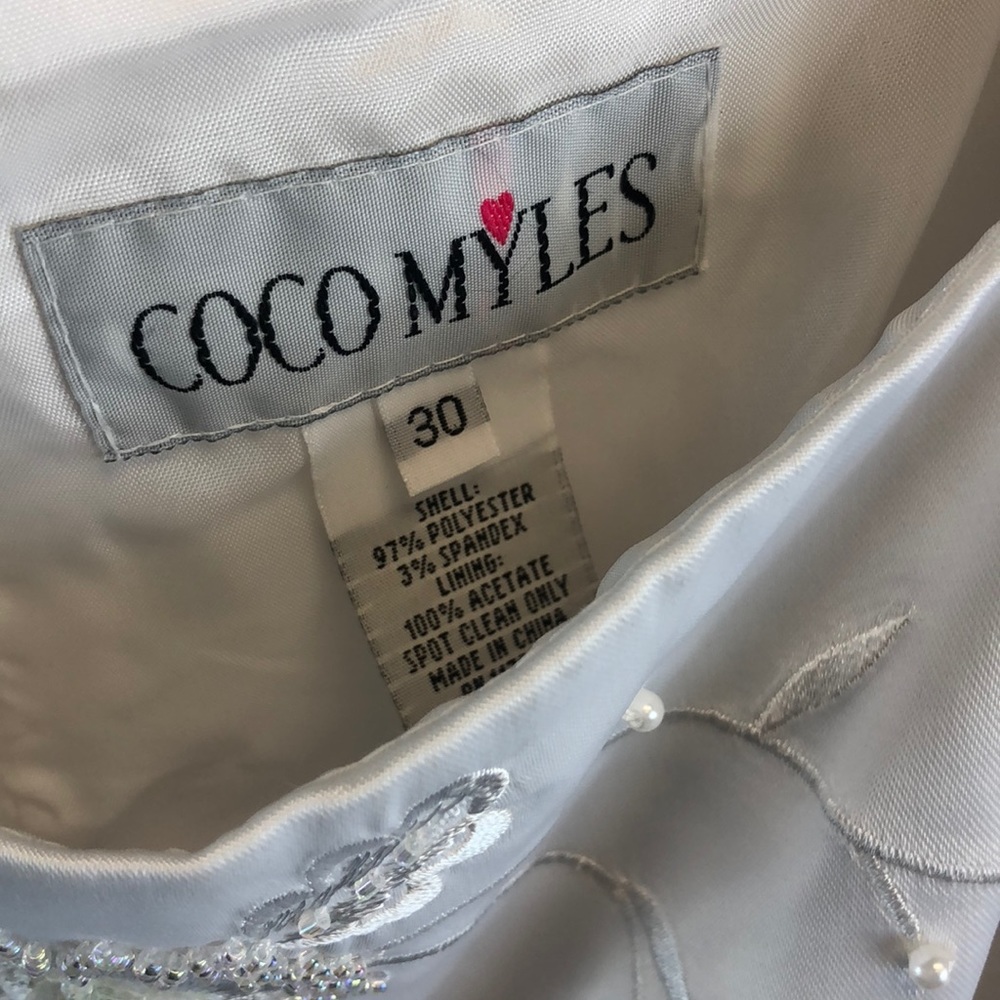 Coco Myles - Picture 3 of 6